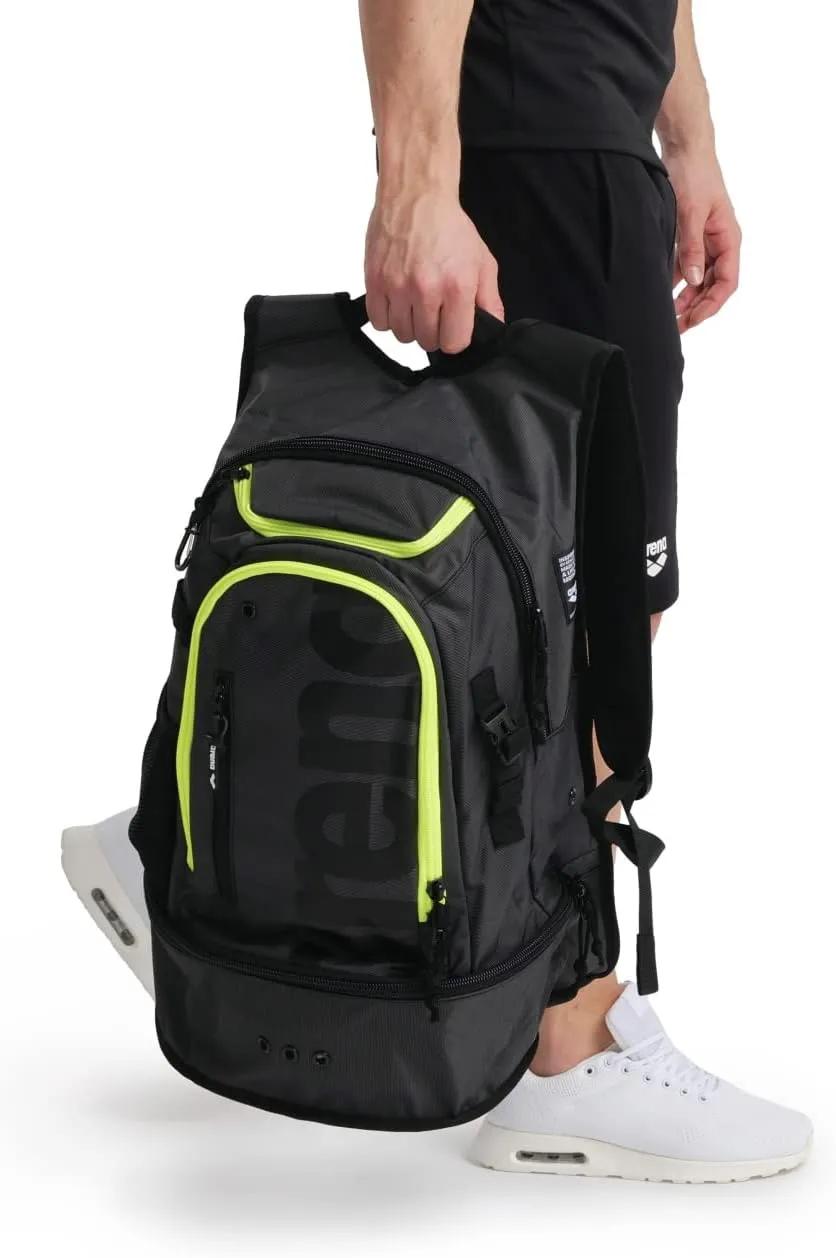 ARENA Unisex Adult Fastpack 3.0 Swim Bag Athlete Sports Backpack Gym Workout Rucksack Wet Gear/Shoes Compartment, 40 Liters