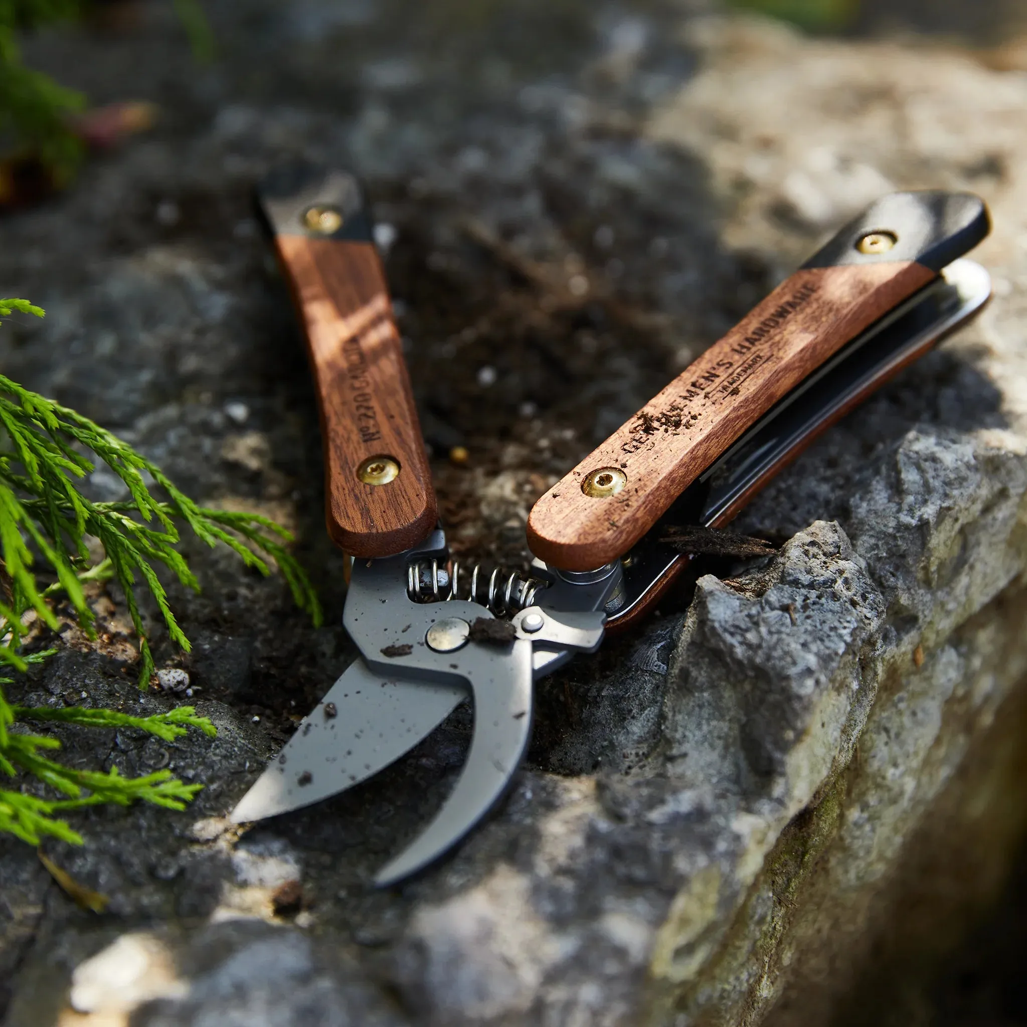 Gentlemen's Hardware | Garden Multi-Tool