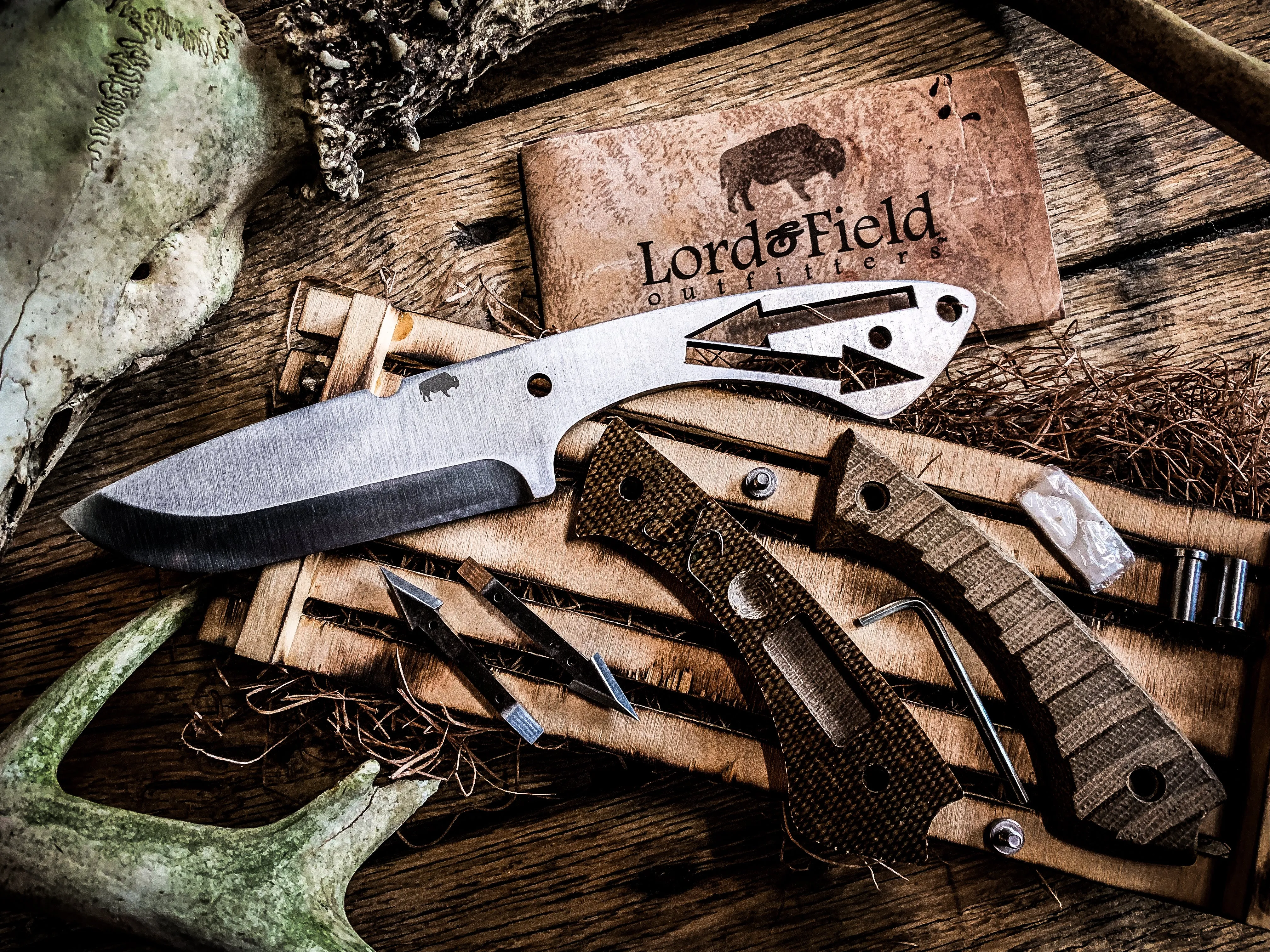 Lord & Field Frontiersman Survival Knife