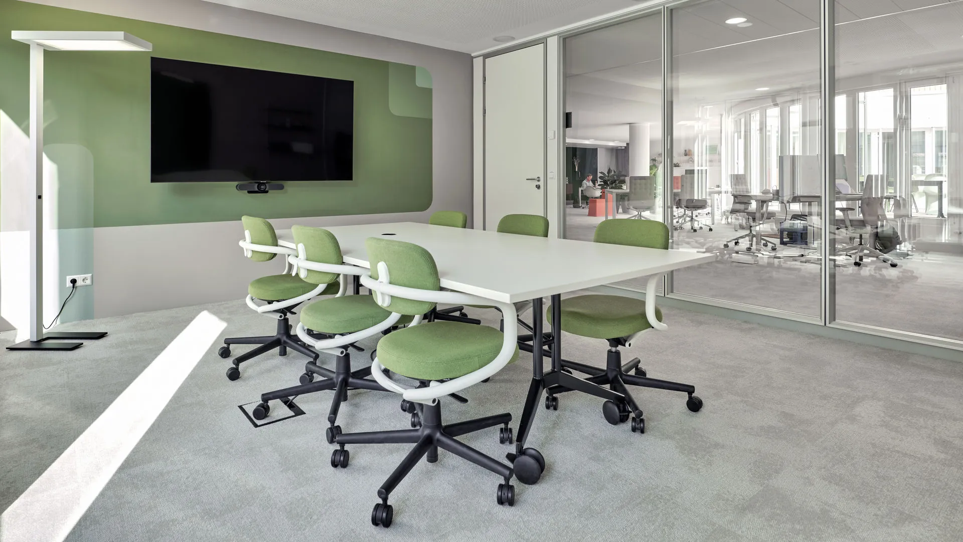 MedaMorph Folding Table