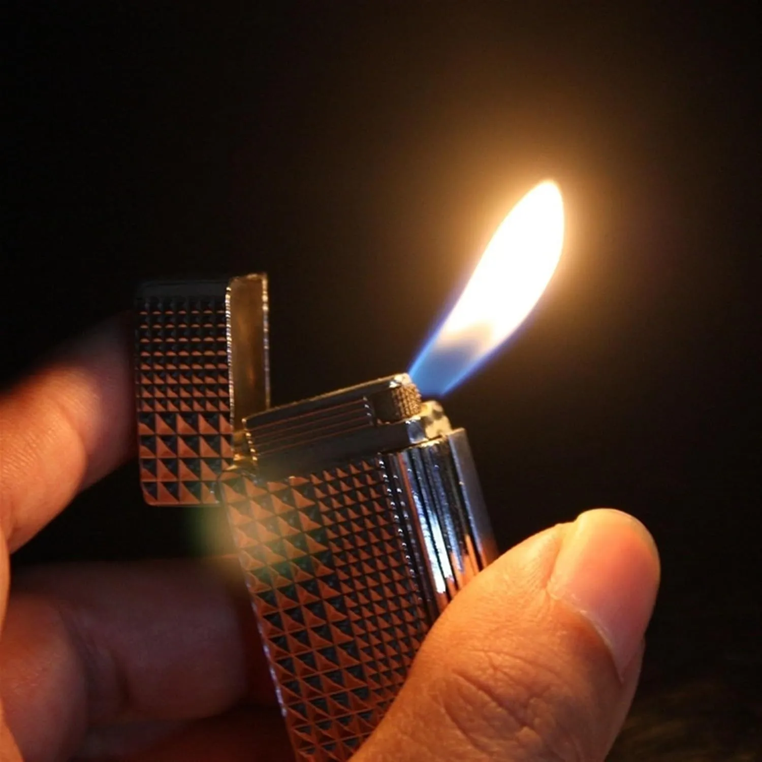 Portable Lighter (with Gift Box Butane Gas Refillable Soft Flame Lighter with Flints with Adjustable Flame Tool (Not Included Butane Gas)(Color:Silver)