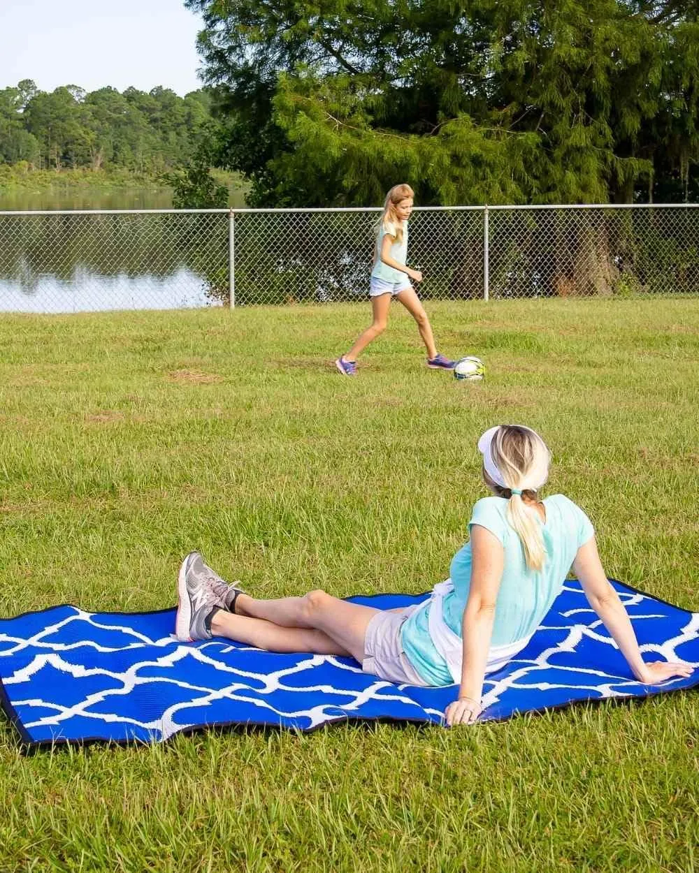 Premium Outdoor RV Patio Mat – Extra Thick 5mm Recycled Polypropylene Rug – Heavy-Duty, Waterproof, Reversible – Luxury Mat for Camping, Beach, Deck, Campsite